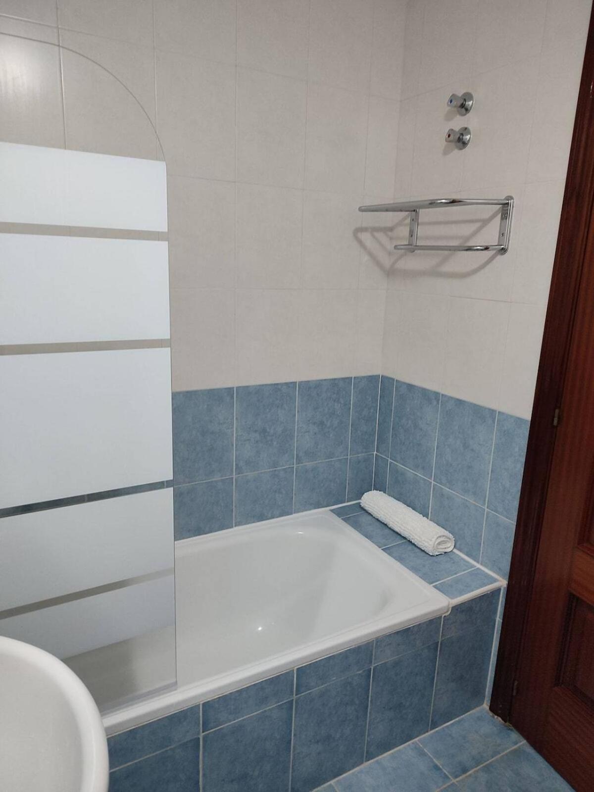 Apartamento Con Piscina Касарес Экстерьер фото